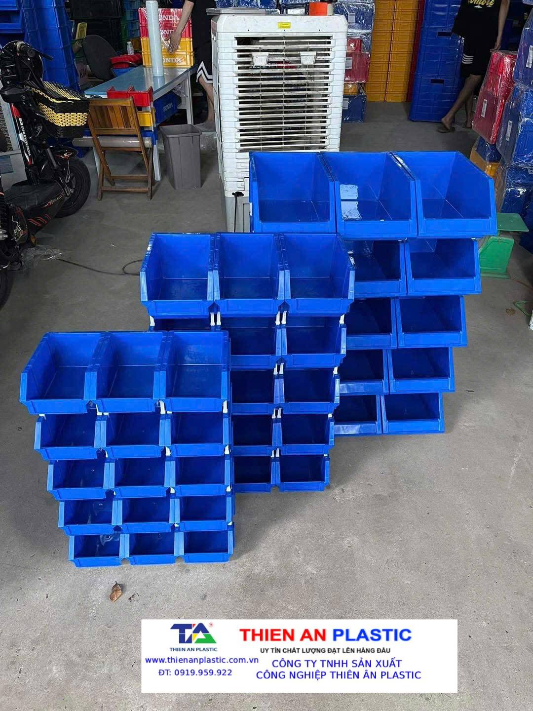 Khay nhựa đựng linh kiện Tiền Giang