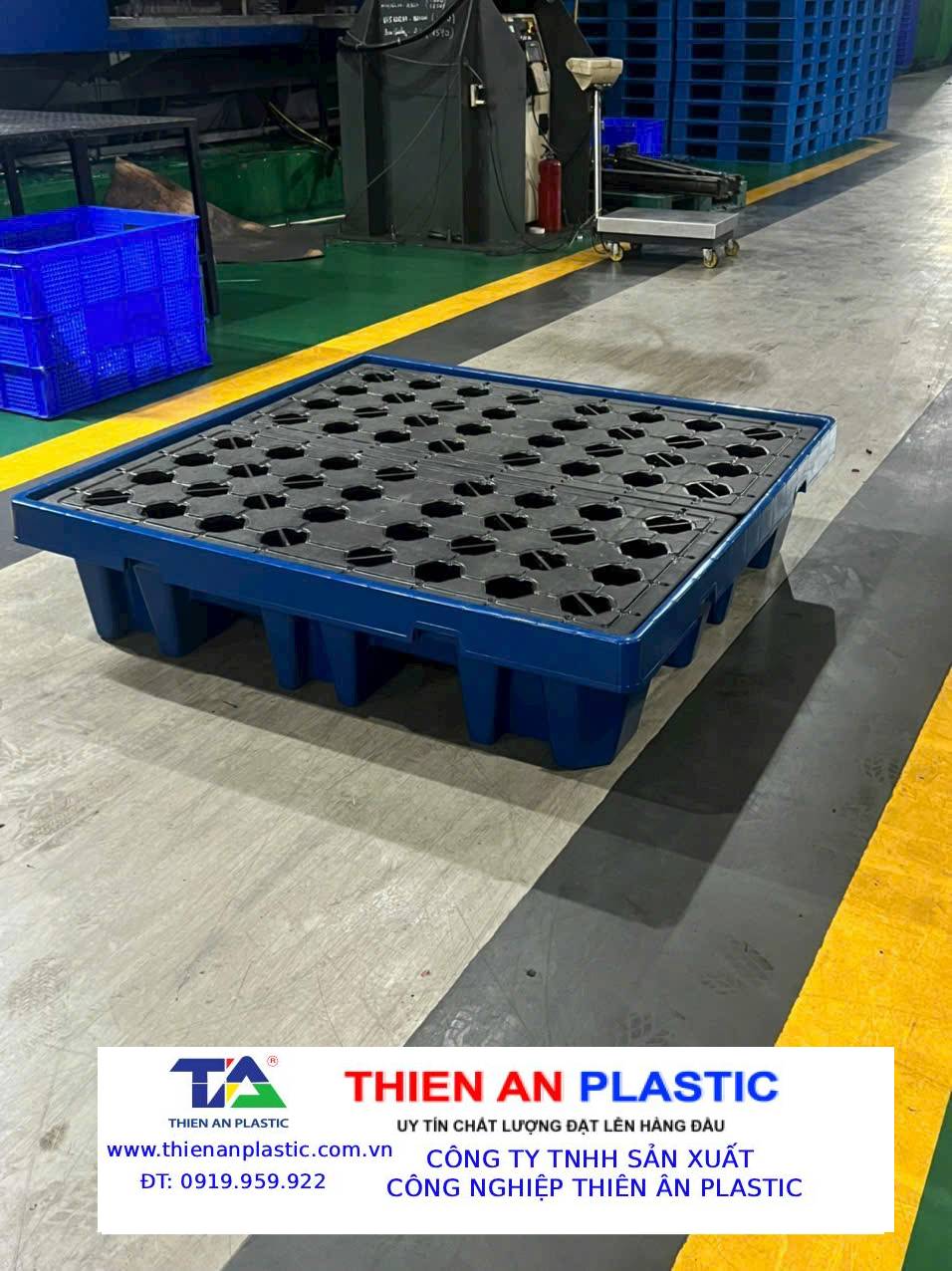 Mua pallet nhựa hỗ trợ vận chuyển