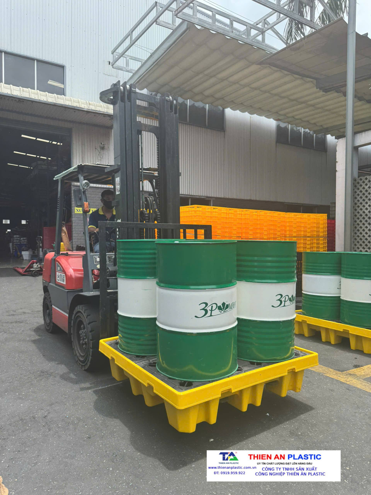 Pallet nhựa chống tràn Đồng Nai