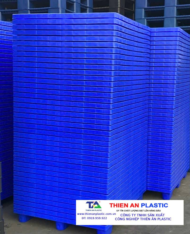 Pallet nhựa 1 tấn giá bao nhiêu