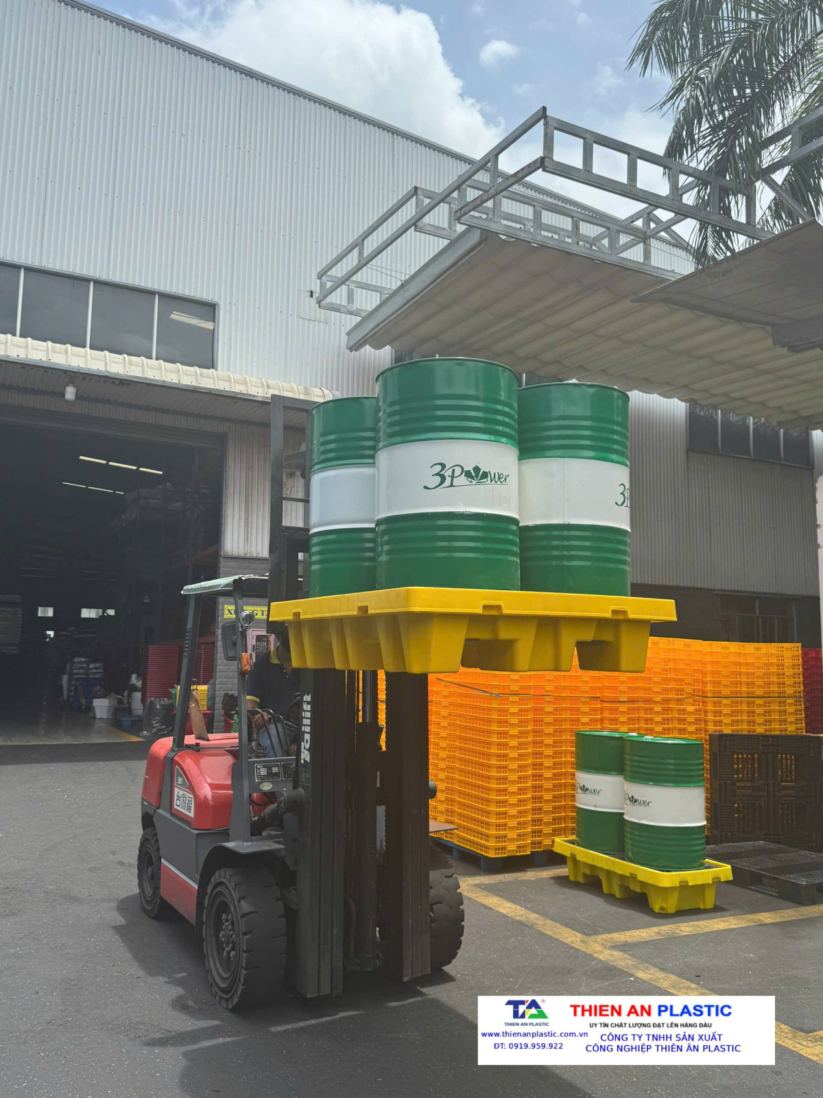 Pallet nhựa chống tràn Bắc Giang