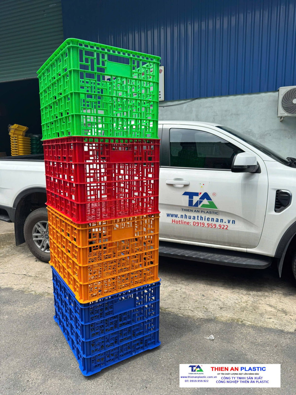 Giá thùng nhựa rỗng công nghiệp