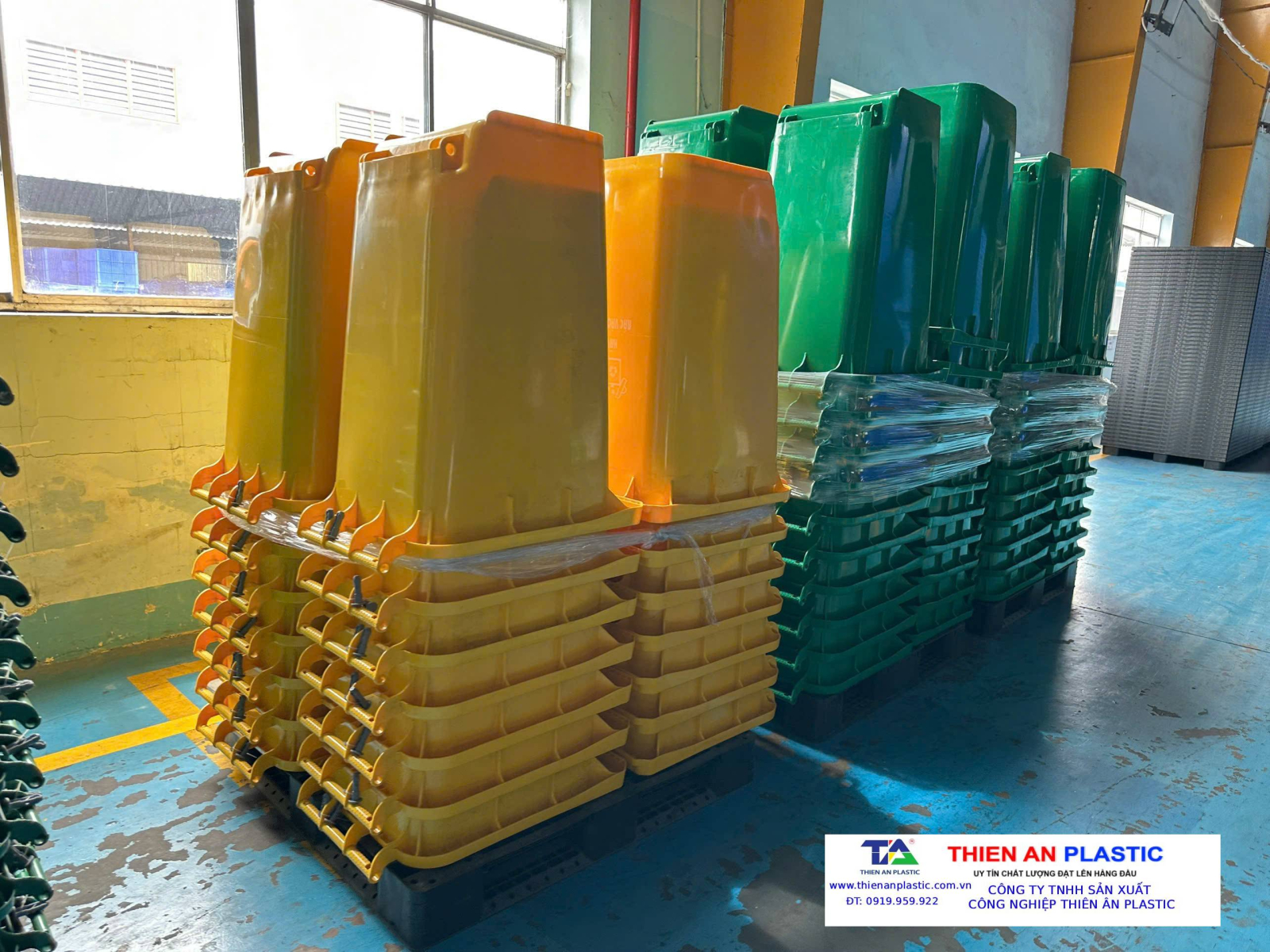 Thùng rác công cộng Quận Tân Bình