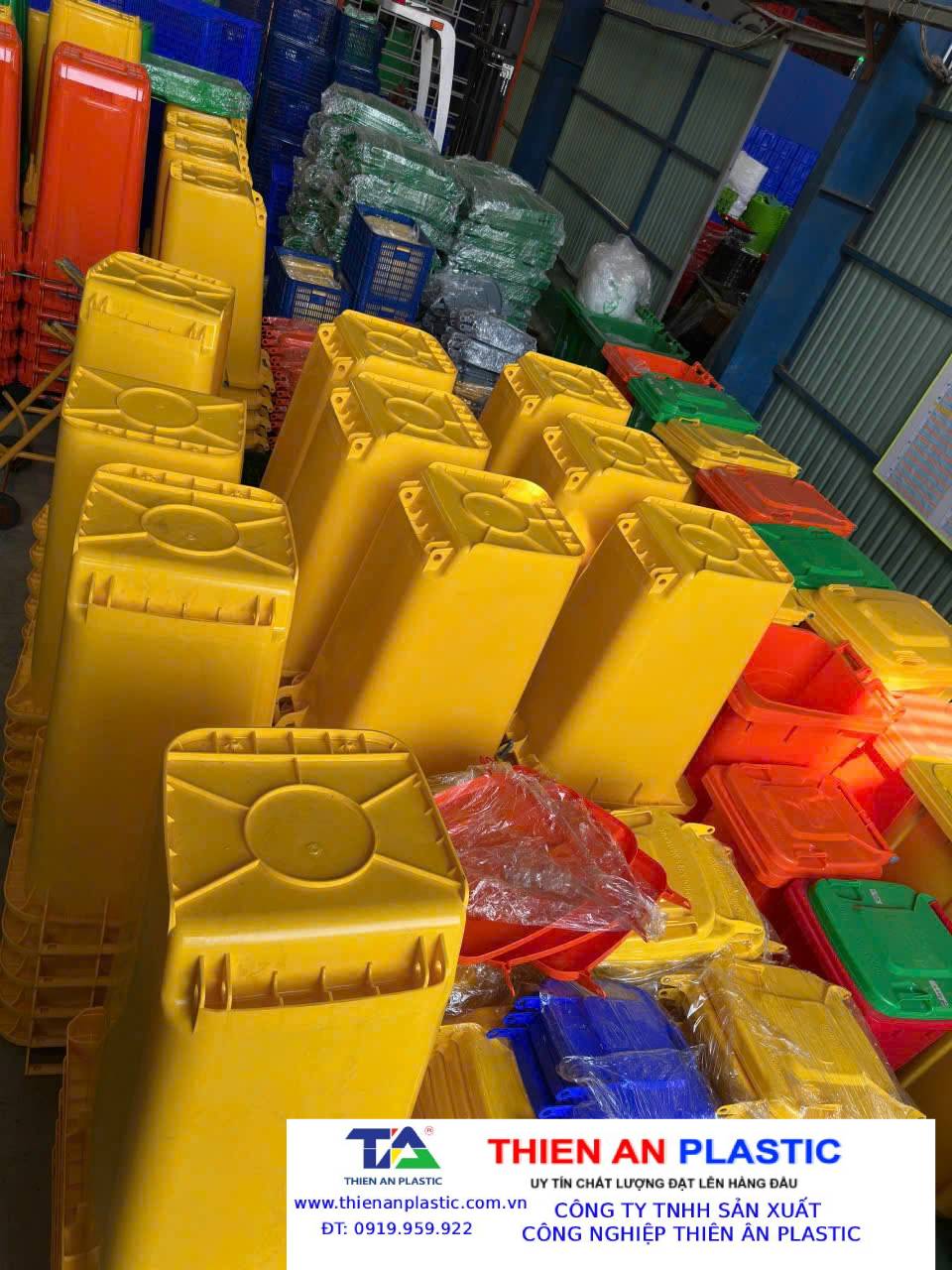 Thùng rác công cộng Củ Chi