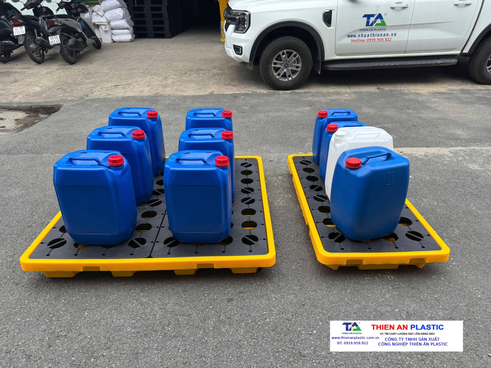 Pallet nhựa chống tràn Kiên Giang