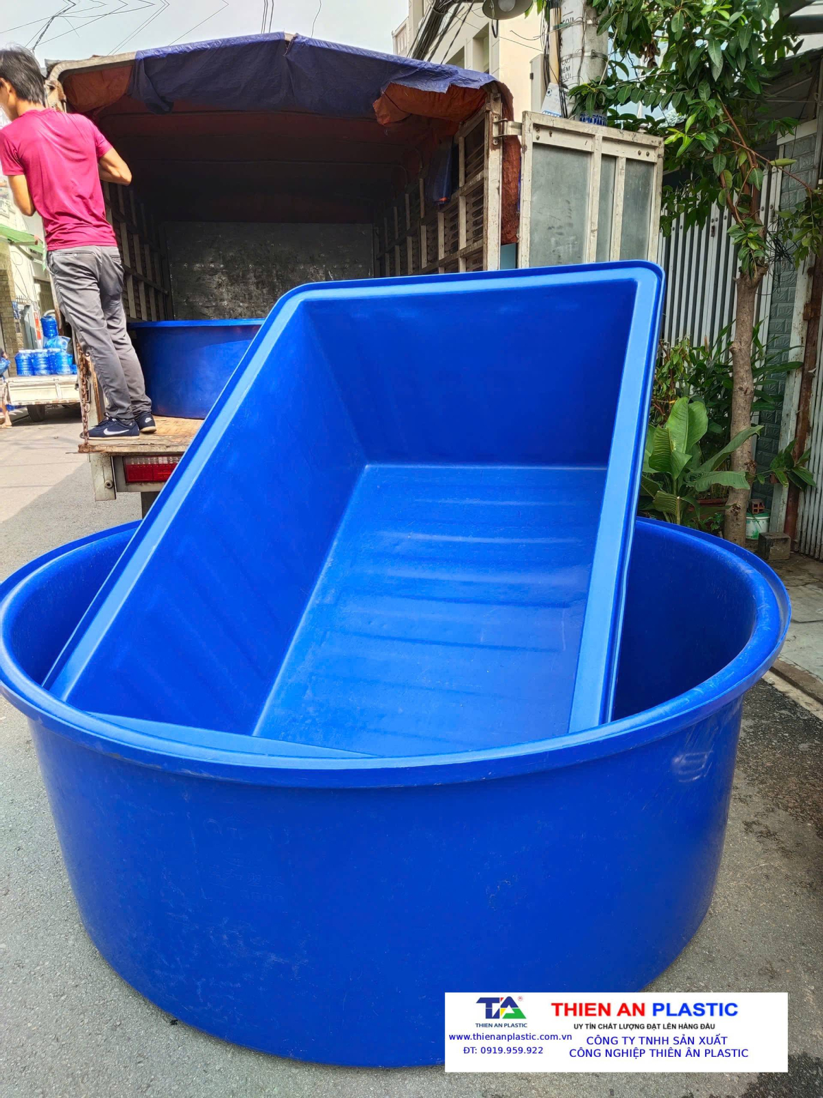 Thùng Nhựa Lớn Khánh Hòa