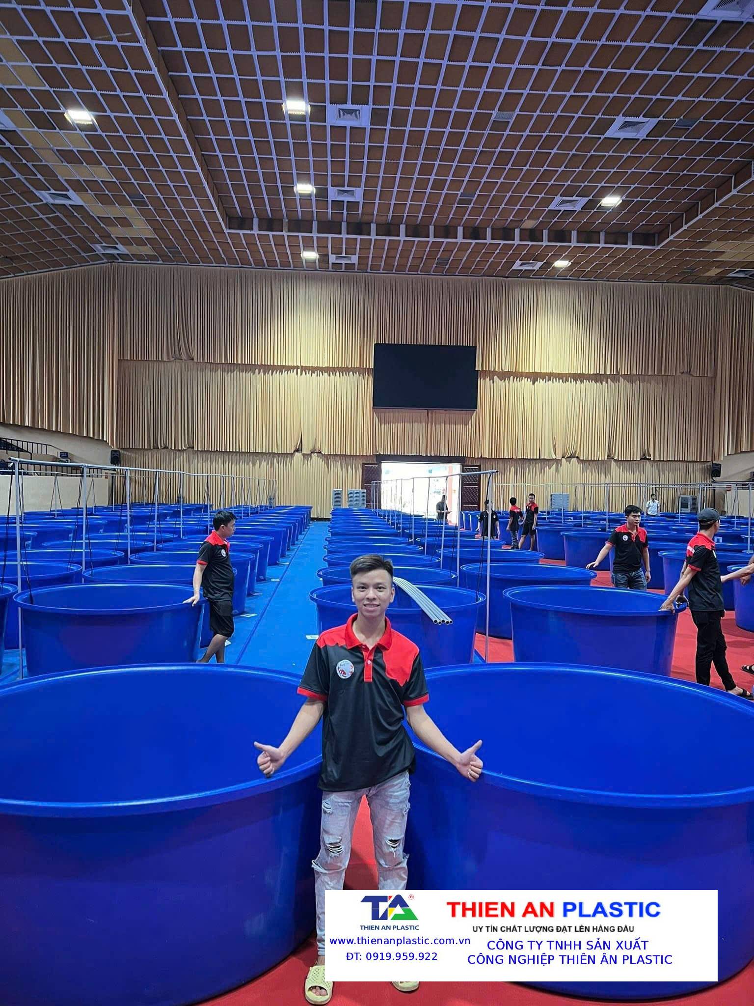 Thùng nhựa đựng rau củ quả