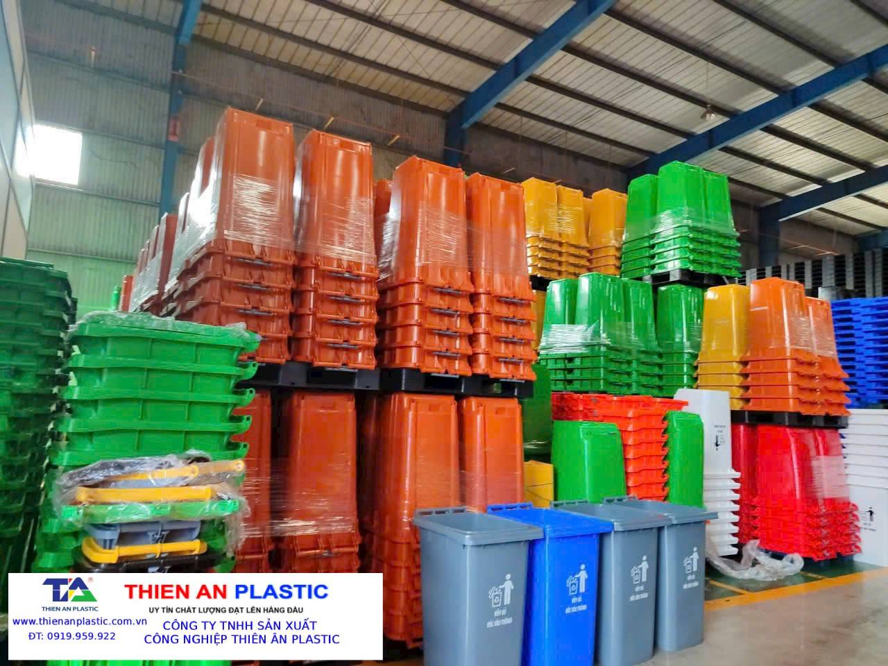 Thùng rác 240l giá bao nhiêu