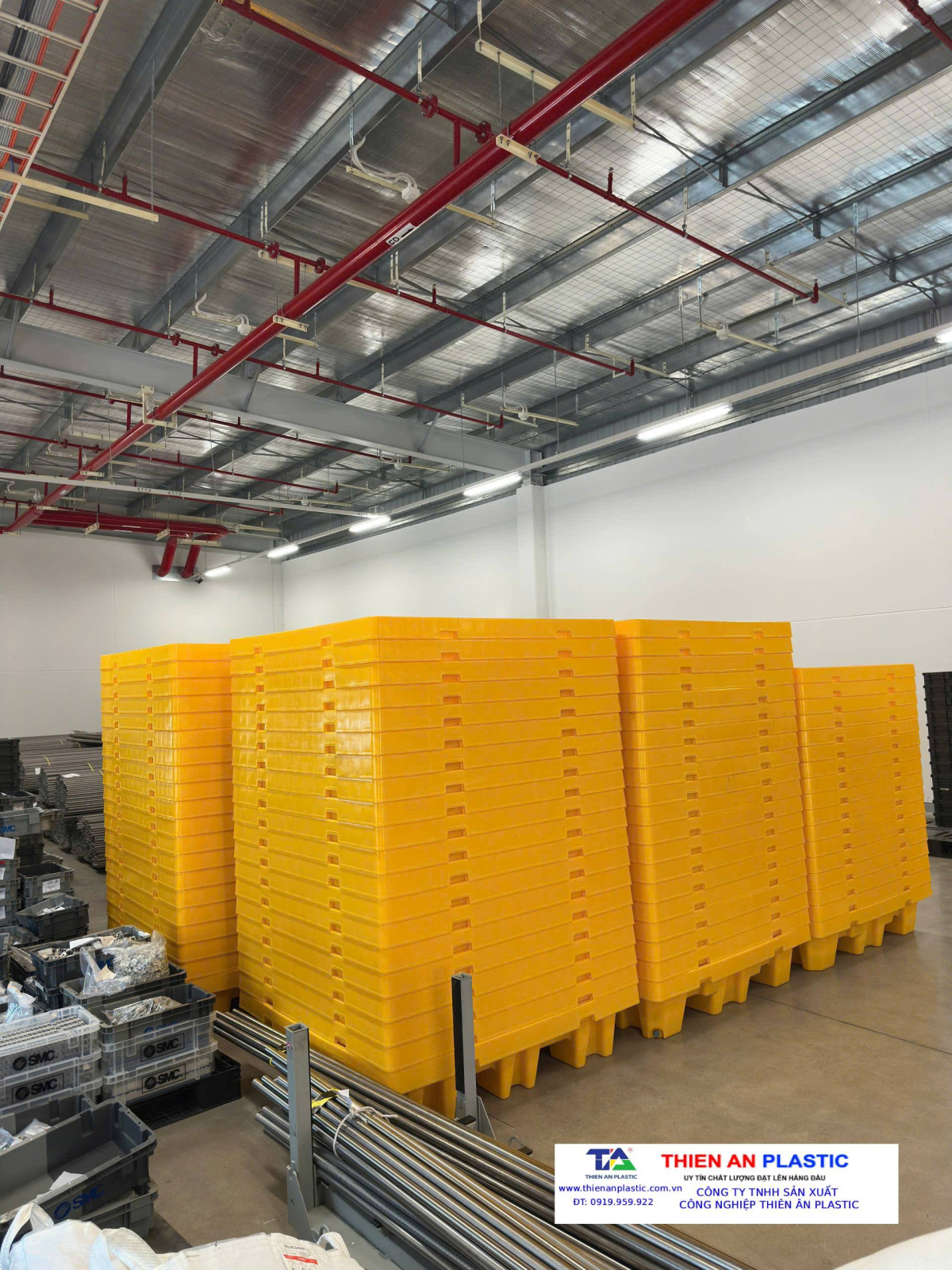 Pallet nhựa chống tràn Thừa Thiên Huế