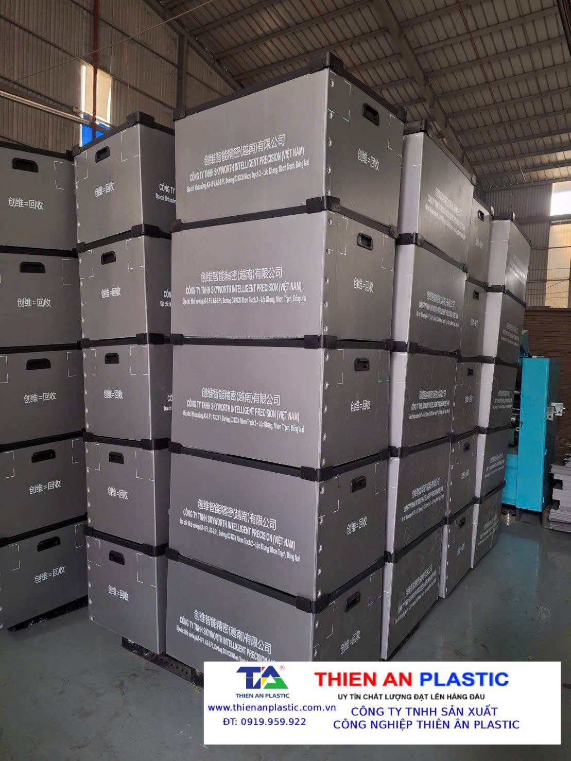 Pallet nhựa chống tràn Tiền Giang