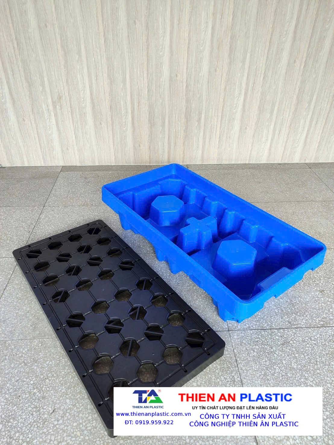 Pallet nhựa chống tràn Tuyên Quang