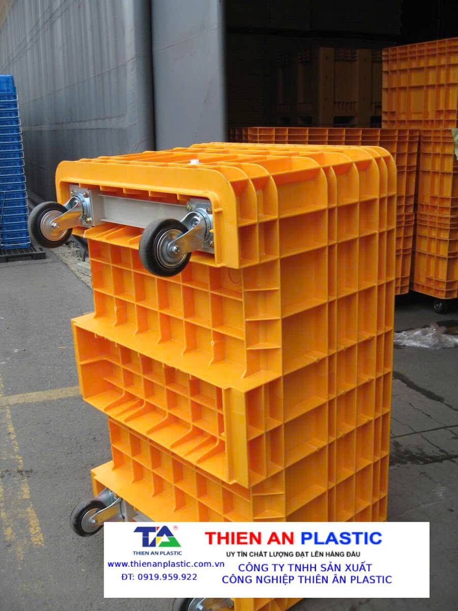 Giá thùng nhựa đặc các loại