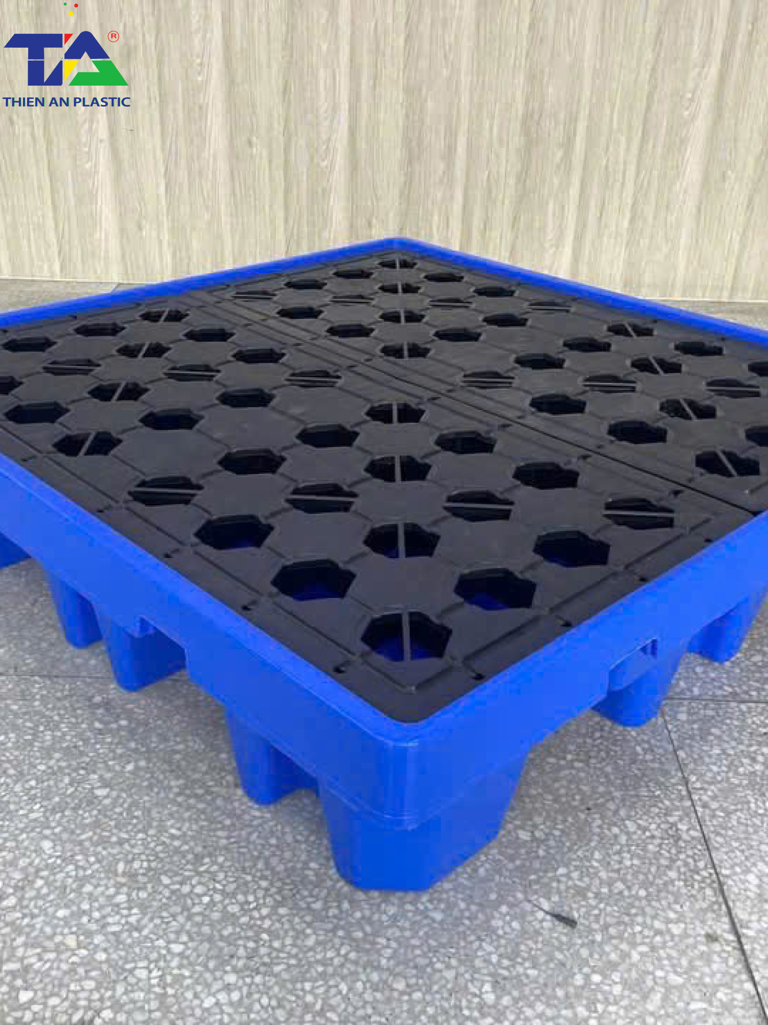 Pallet Nhựa Chống Tràn Hóa Chất