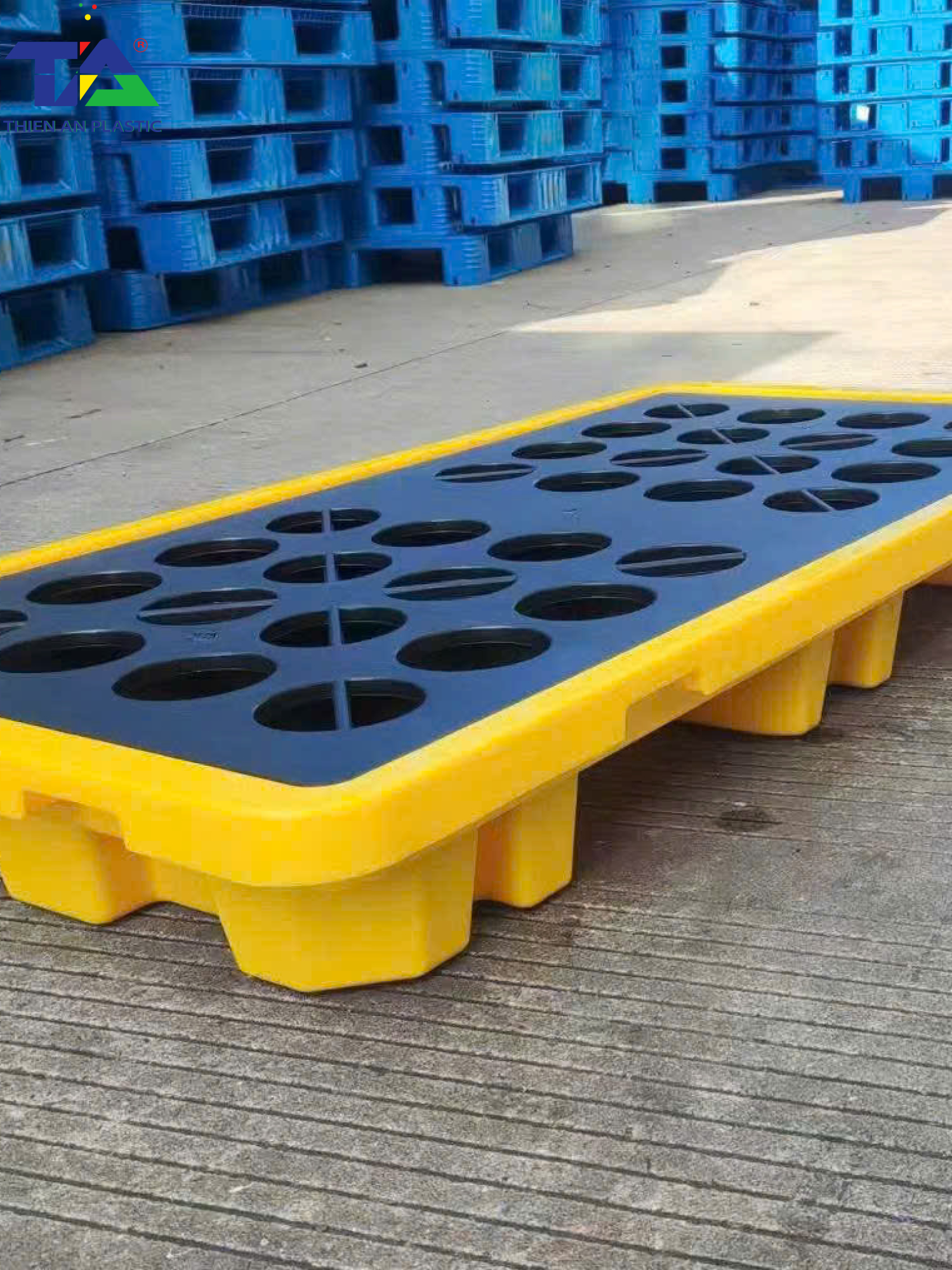 Pallet Nhựa Chống Tràn 2 Phuy Thấp(KT: 1300 x 680 x 150mm)