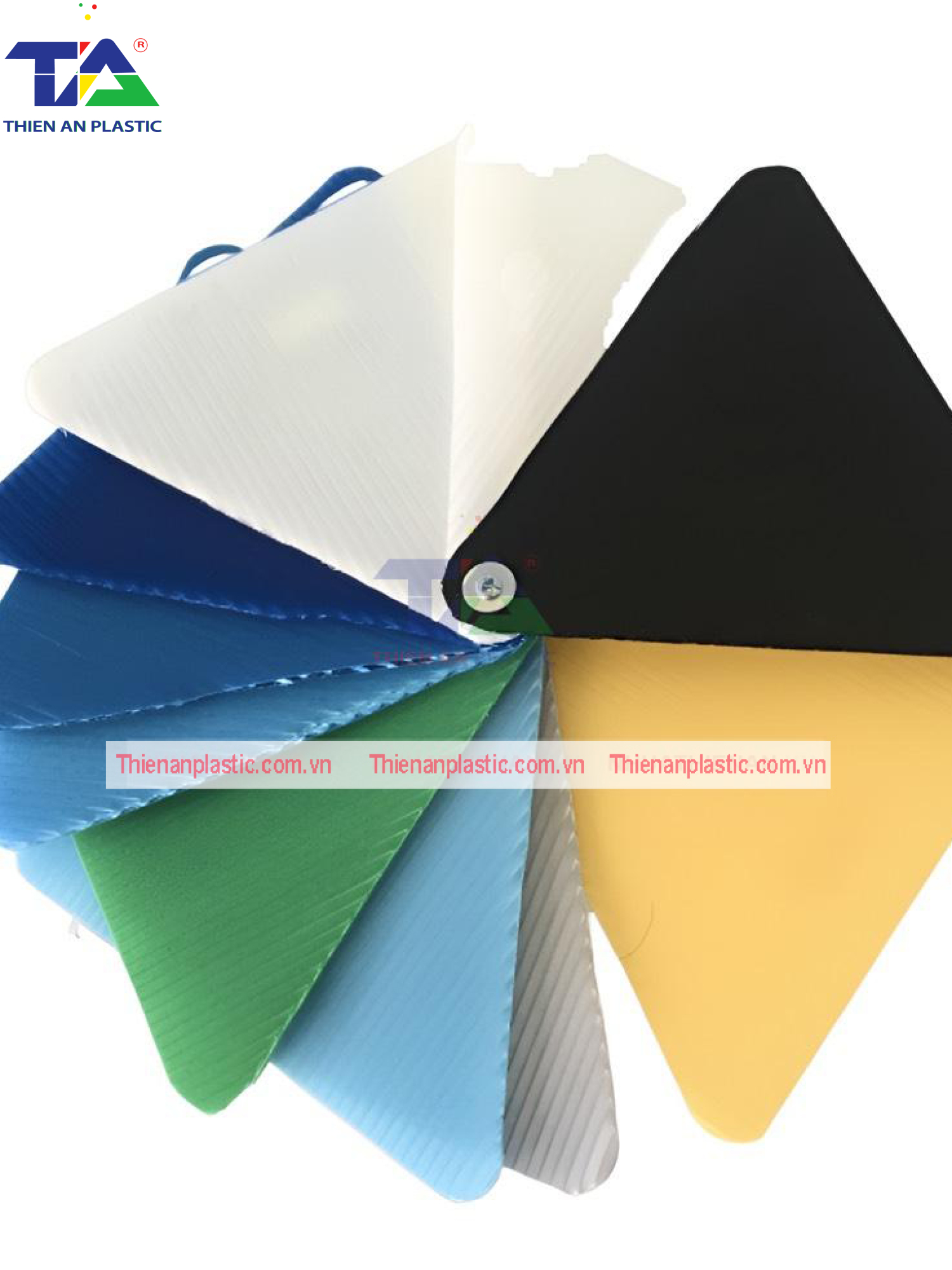 Tấm Nhựa Danpla Thường (KT: 1220 x 2440mm)