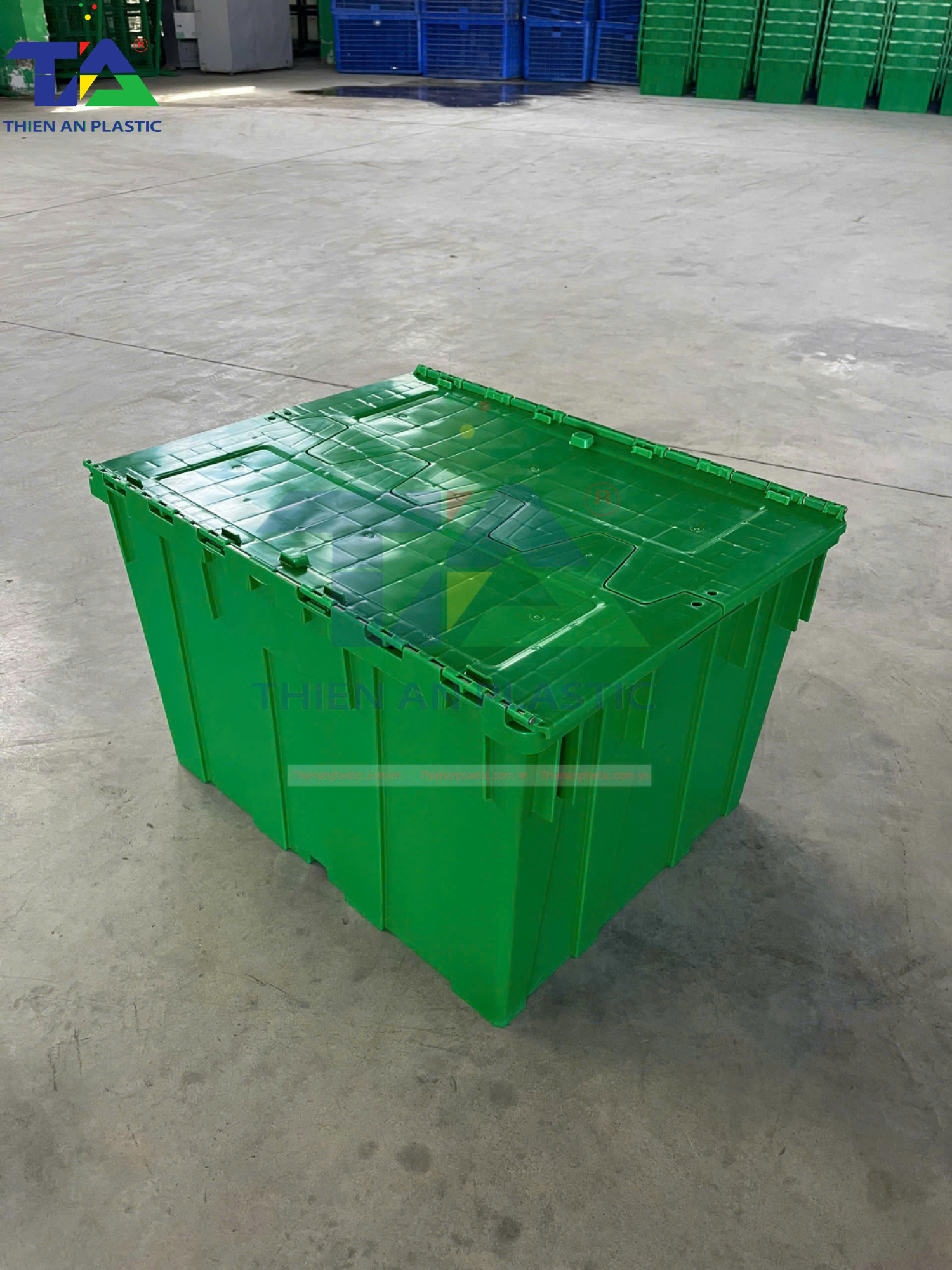 Thùng Nhựa Nắp Liền NLC 903 (KT: 703 x 546 x 448mm)