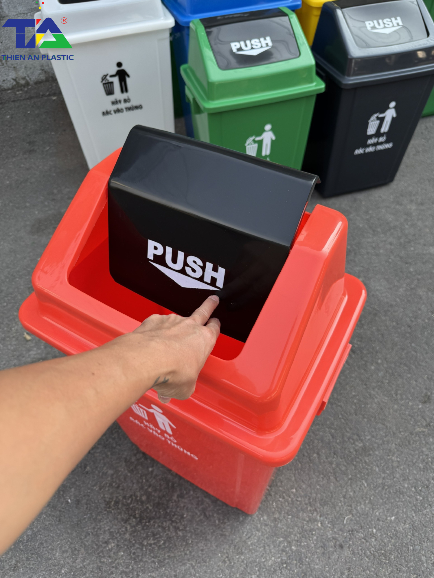 Thùng Rác Nắp Lật Push 60L (KT: 465 x 322 x 748mm)